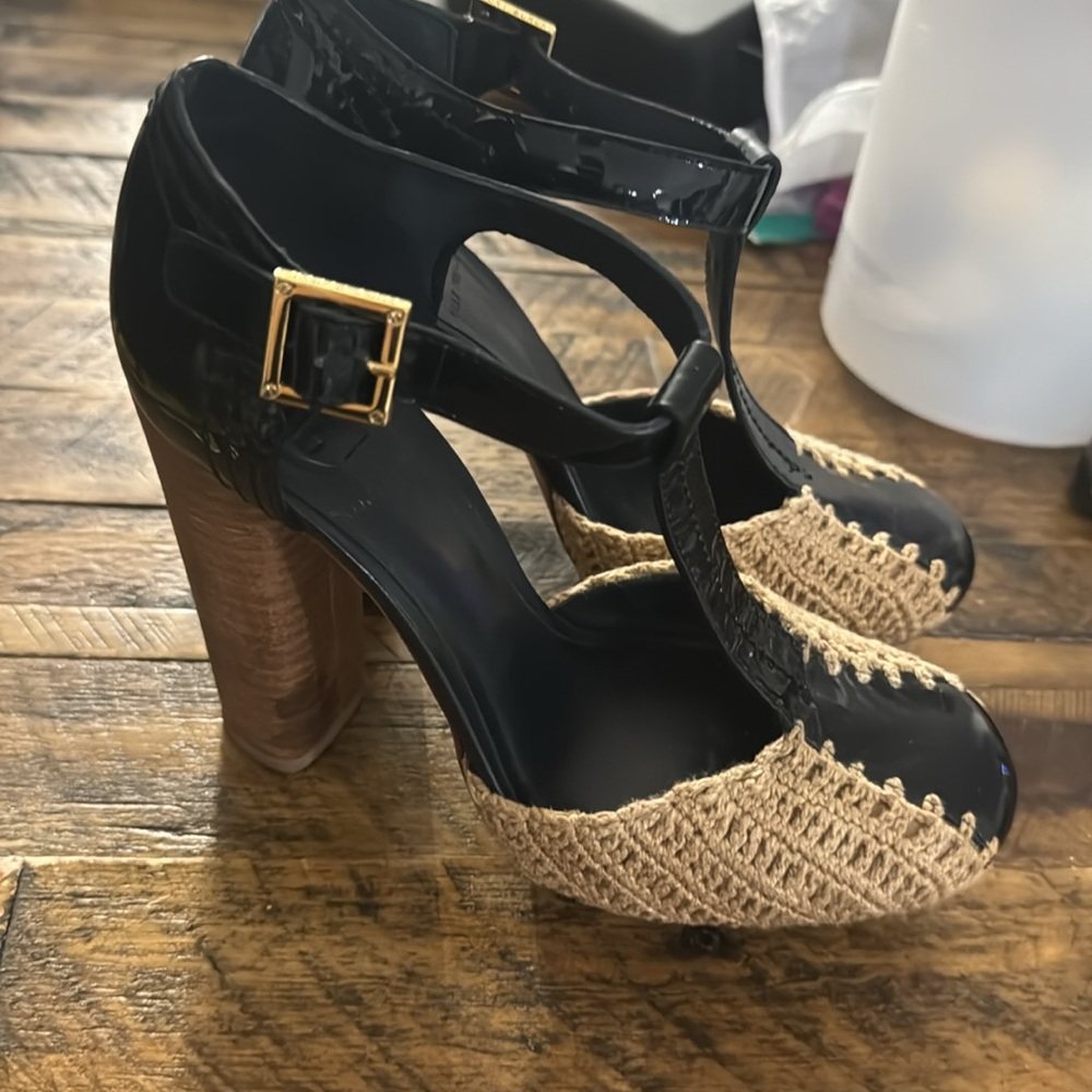 Tory Burch Black and Tan Heels - Picture 2 of 7